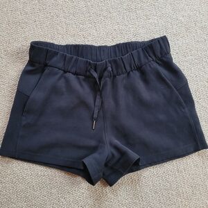 Lululemon On The Fly Short